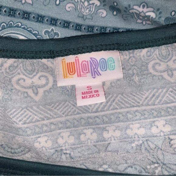 Lularoe Tee, sz S - Picture 6 of 6